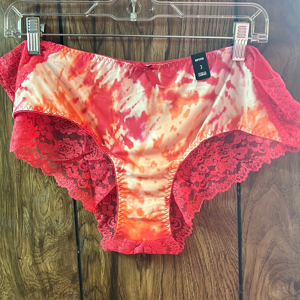 NWT Torrid Curve hipster Panty Pink Tie Die and Lace Size 3